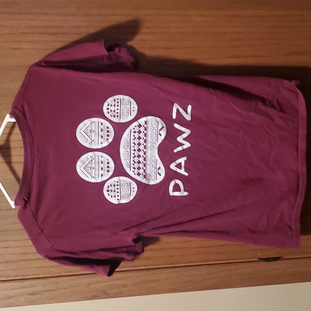 Size S Maroon Aztec Print PAWZ Shirt